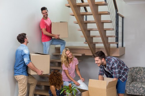 Step-by-step packing process with quality materials